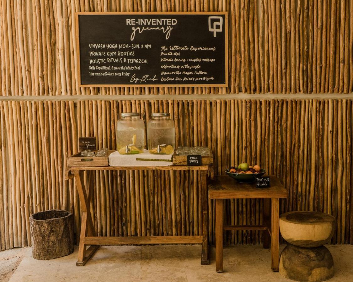 Copal Tulum Hotel Bagian luar foto A juice bar at a resort